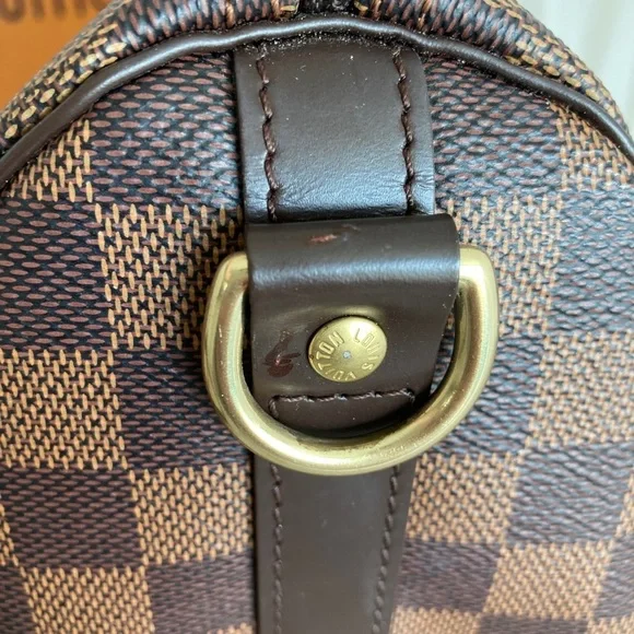 LOUIS Vuitton Speedy 25 Bandouliere